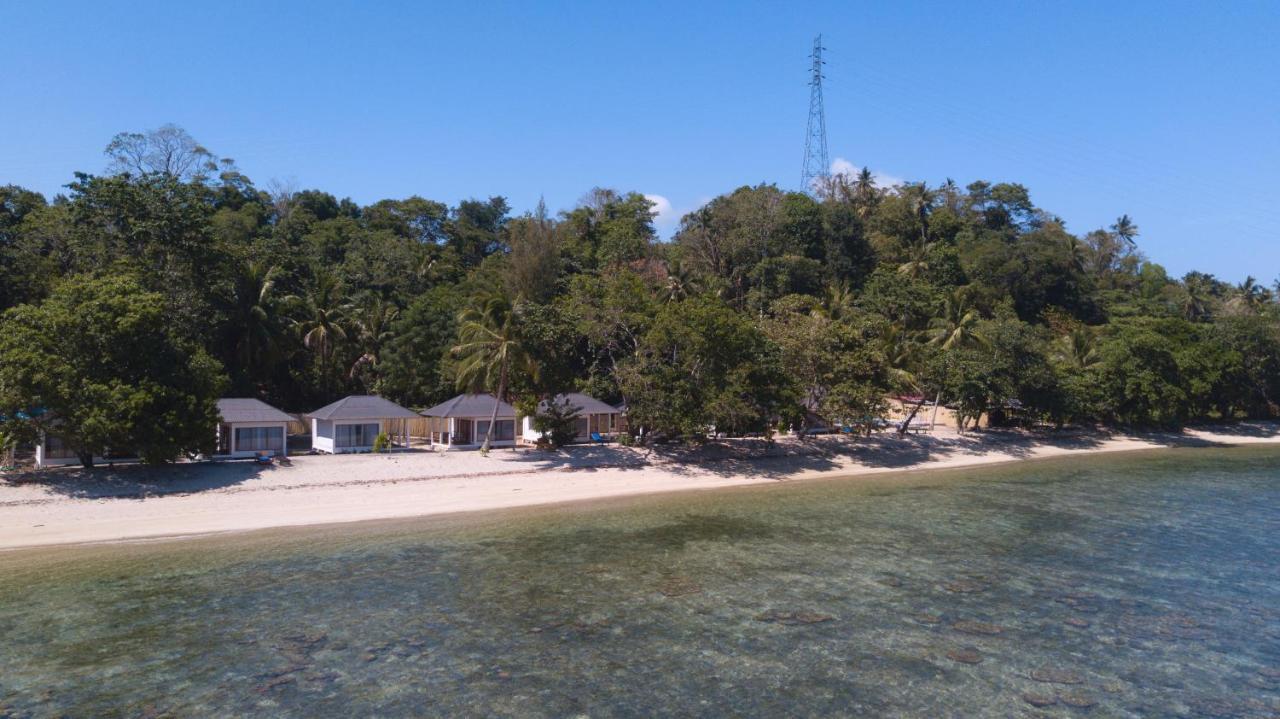 White Sands Beach Resort Lembeh بيتونغْ المظهر الخارجي الصورة