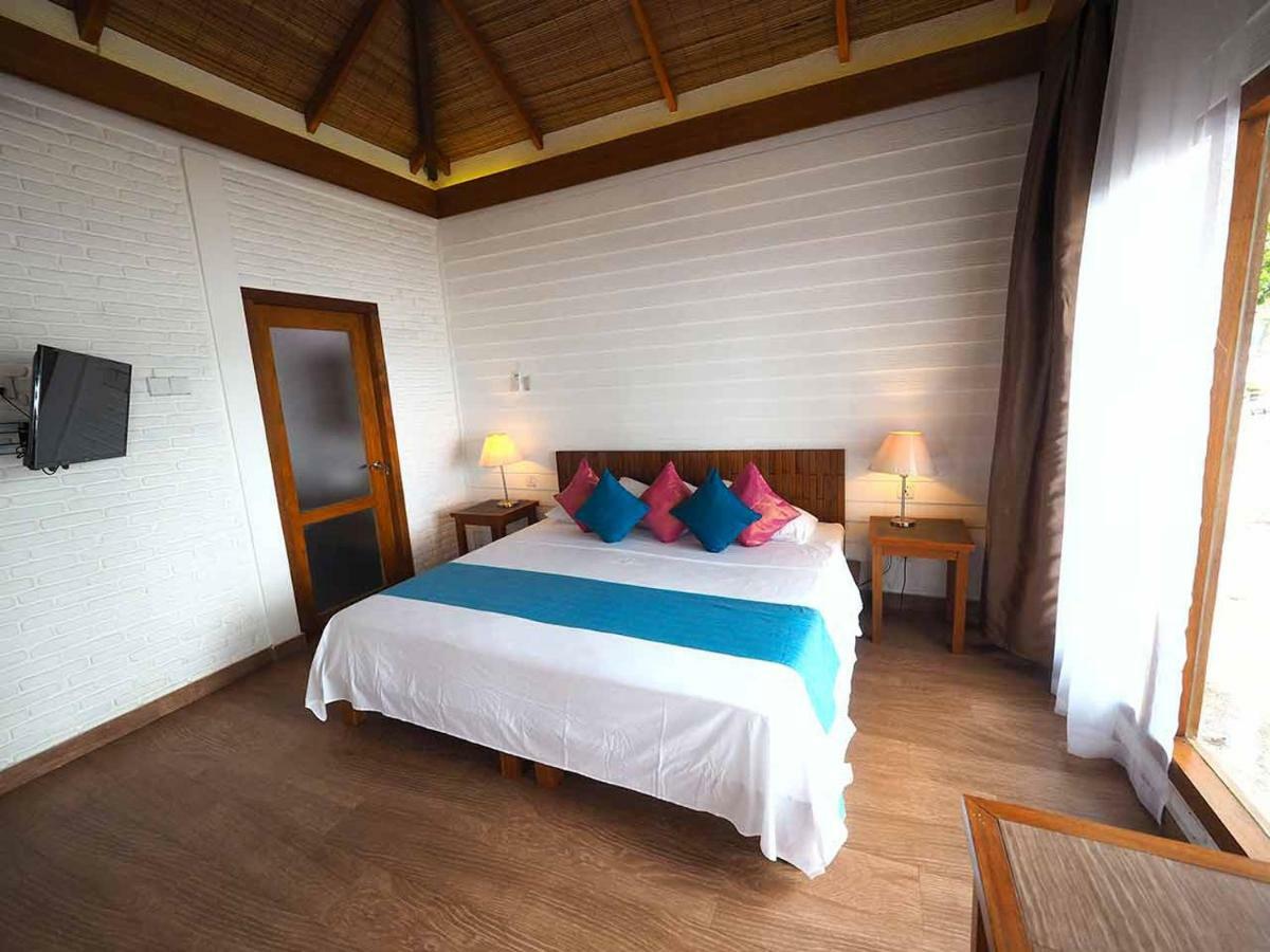 White Sands Beach Resort Lembeh بيتونغْ المظهر الخارجي الصورة