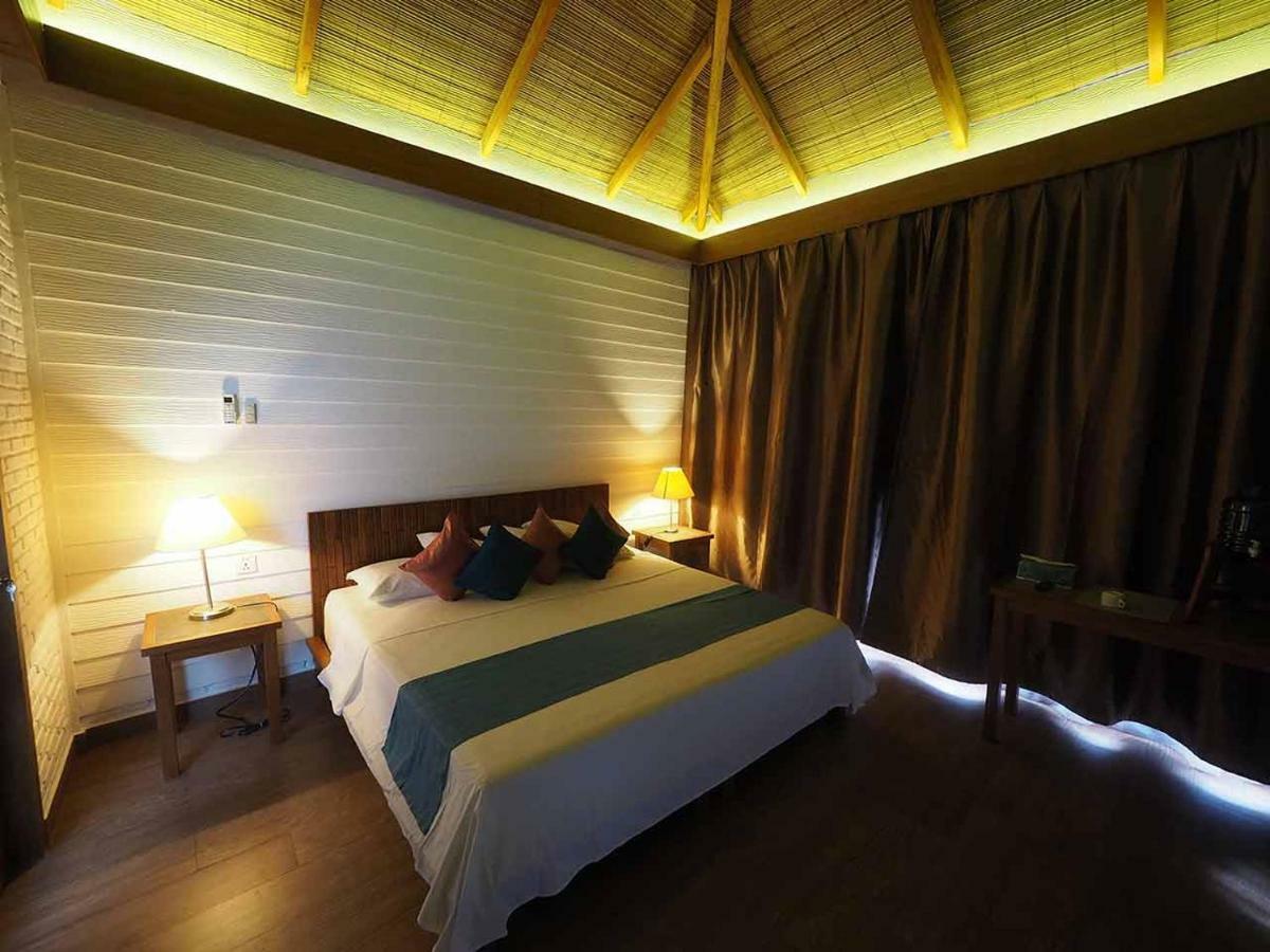 White Sands Beach Resort Lembeh بيتونغْ المظهر الخارجي الصورة