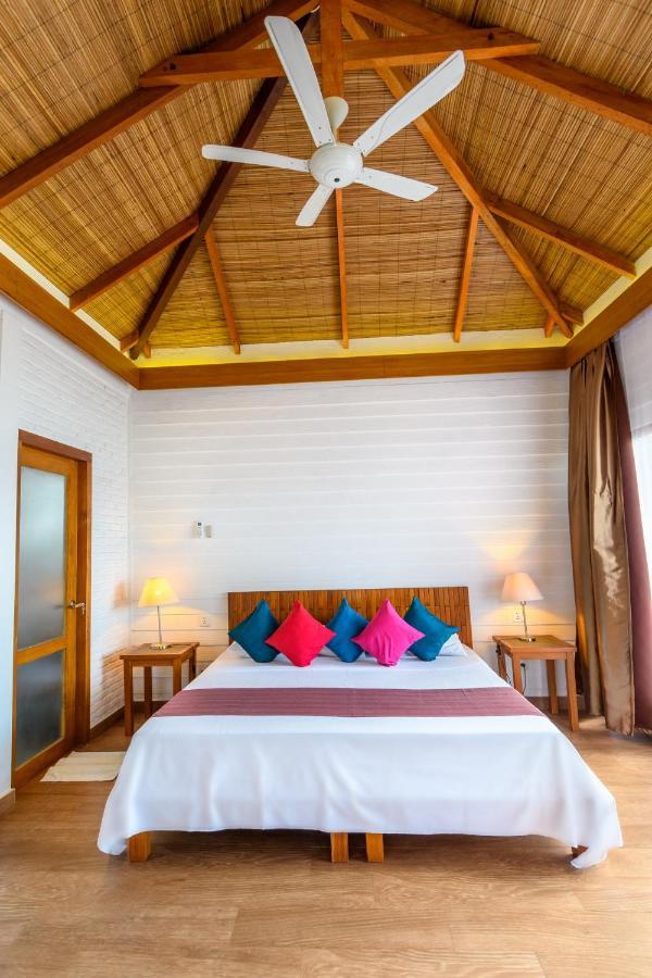 White Sands Beach Resort Lembeh بيتونغْ المظهر الخارجي الصورة