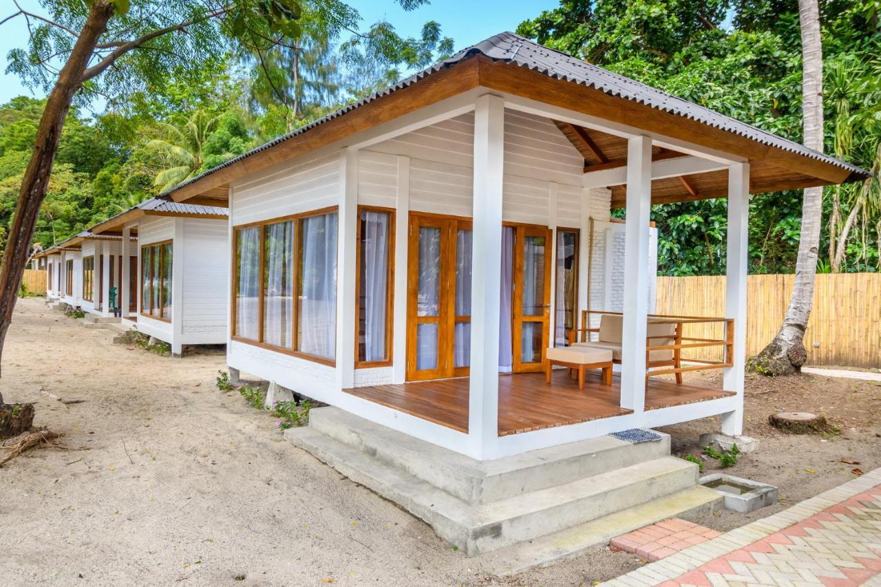 White Sands Beach Resort Lembeh بيتونغْ المظهر الخارجي الصورة